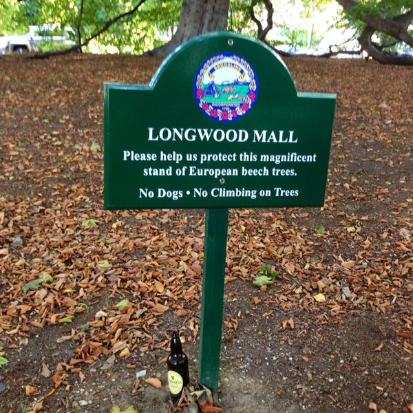 Longwood Mall sign
