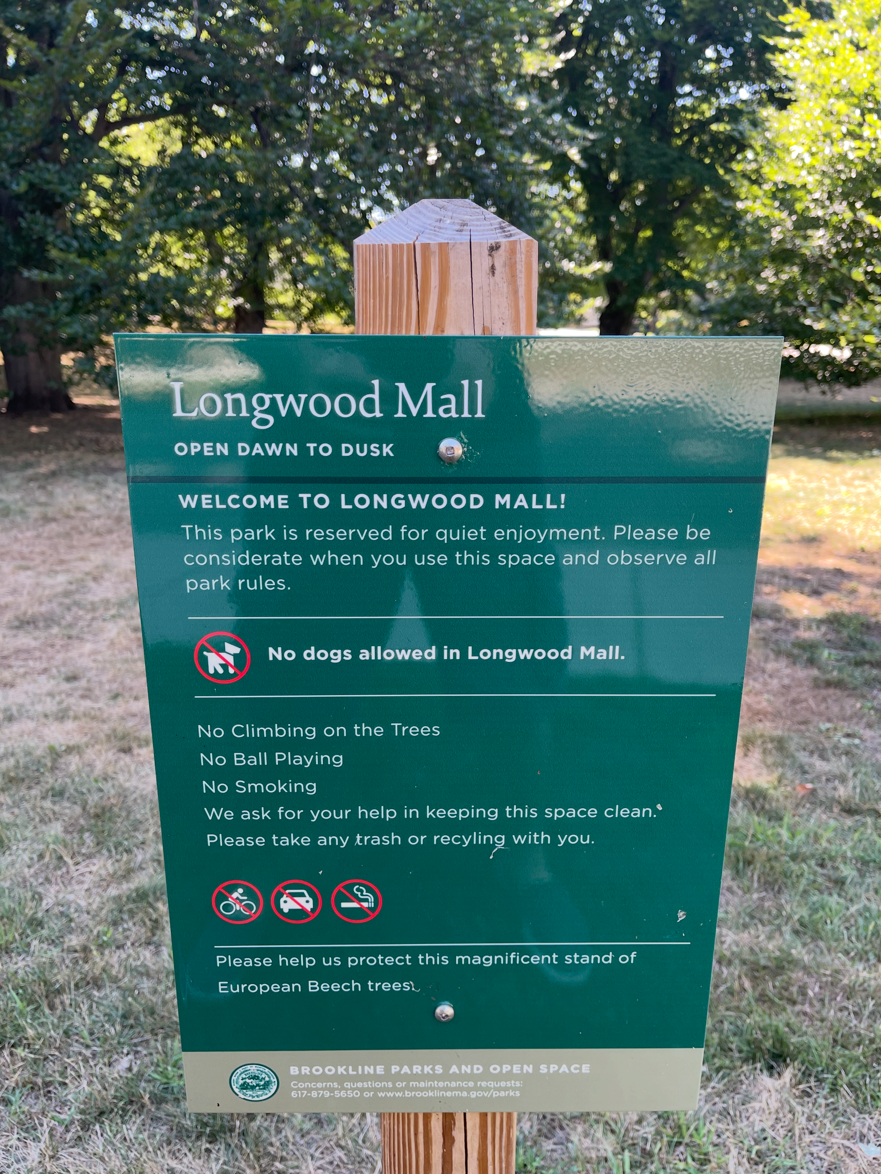 Longwood Mall sign